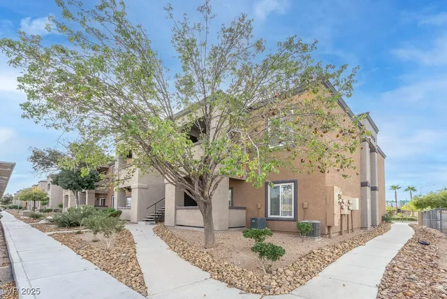 $1,295 | 6650 West Warm Springs Road, Unit 1099, Las Vegas, NV 89118