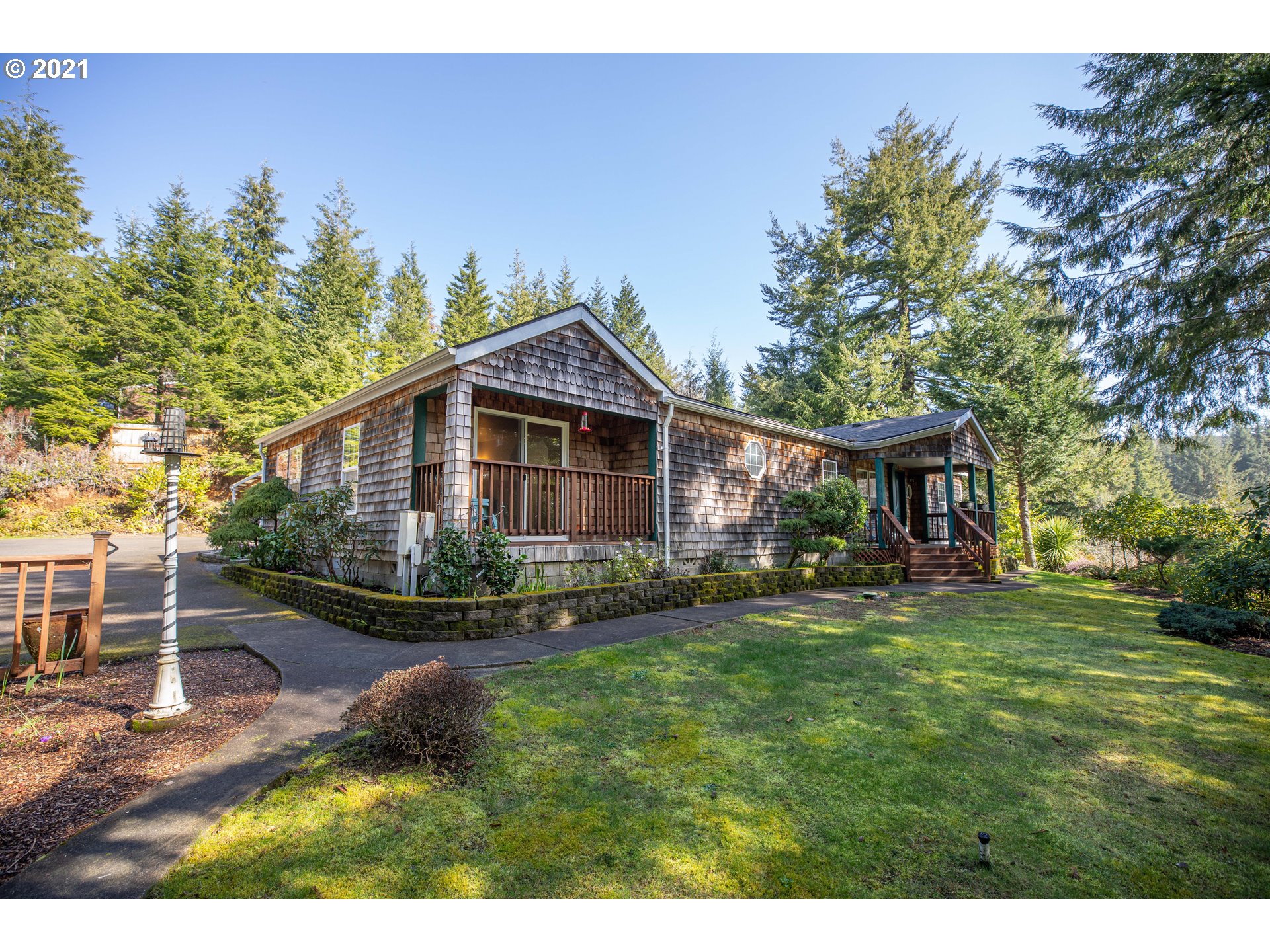 67581 North Bay Road North Bend, OR 97459 - Photo 1 of 31 Gallery Image 1