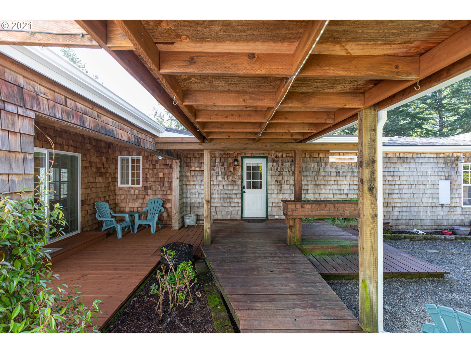 67581 North Bay Road North Bend, OR 97459 - Photo 20 of 31 Gallery Image 20