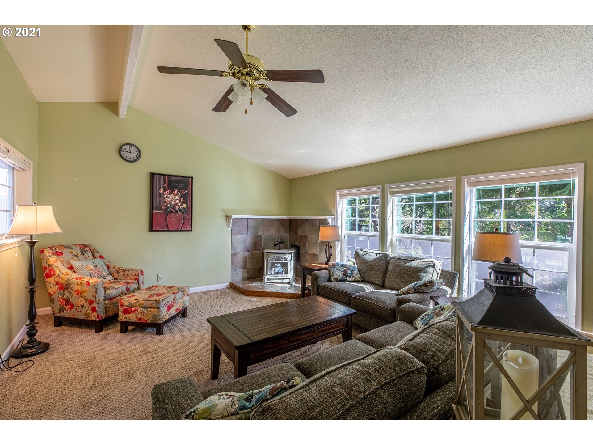 67581 North Bay Road North Bend, OR 97459 - Photo 7 of 31 Gallery Image 7
