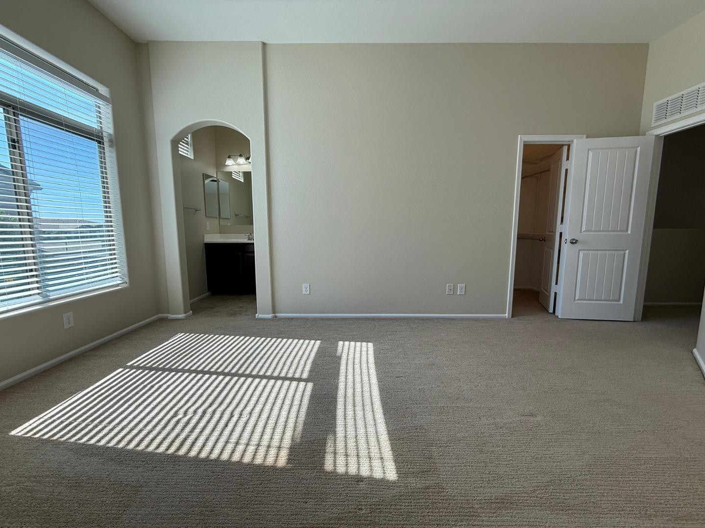2725 East Mine Creek Road, Unit 1151 Phoenix, AZ 85024 - Photo 13 of 31 a view of an empty room with a fireplace