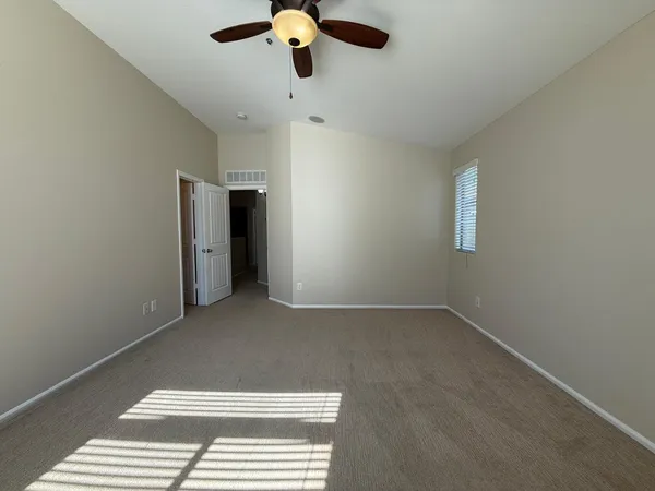 $2,095 | 2725 East Mine Creek Road, Unit 1151, Phoenix, AZ 85024