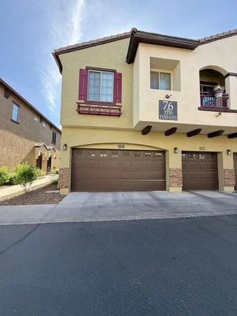 $2,095 | 2725 East Mine Creek Road, Unit 1151, Phoenix, AZ 85024