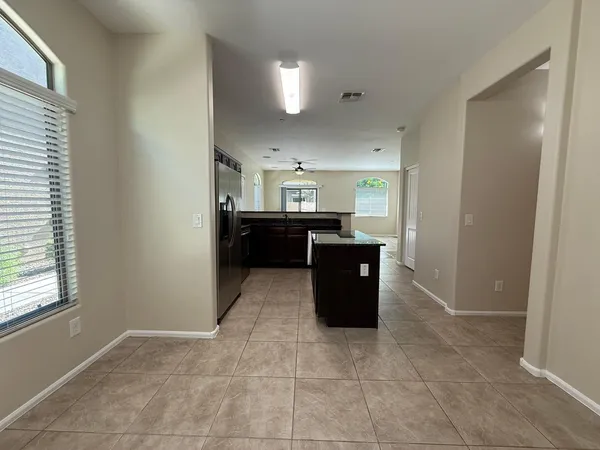 $2,095 | 2725 East Mine Creek Road, Unit 1151, Phoenix, AZ 85024