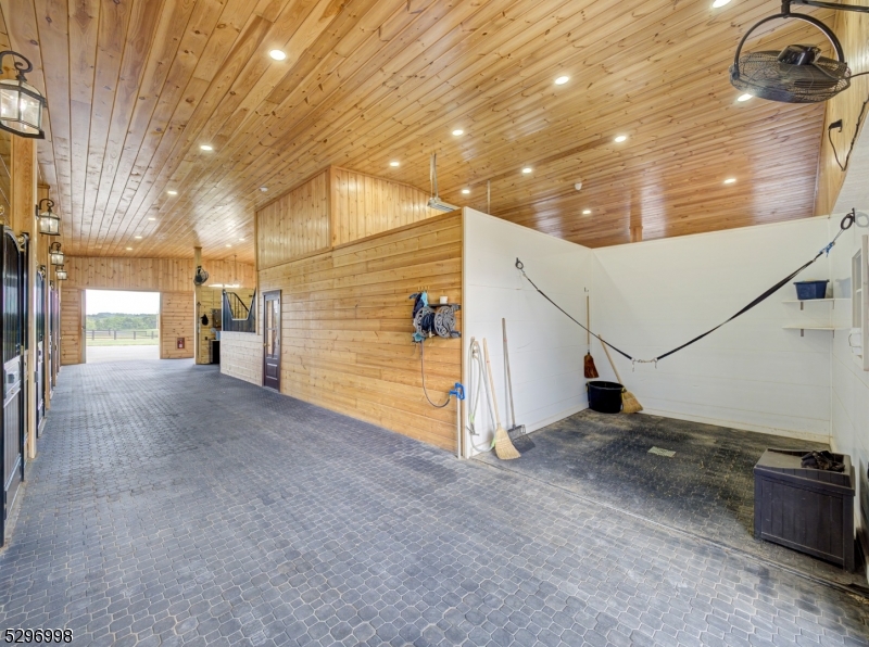 33 Kappus Road Milford, NJ 08848 - Photo 13 of 50