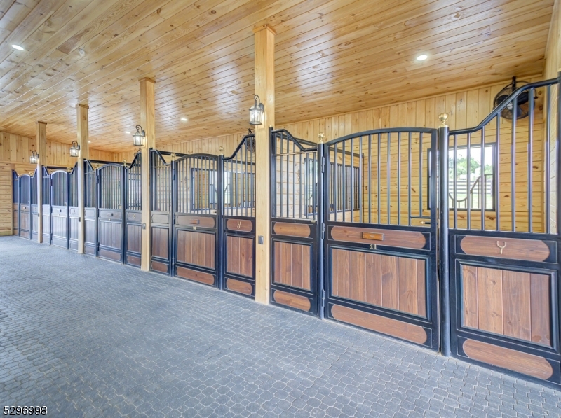 33 Kappus Road Milford, NJ 08848 - Photo 7 of 50