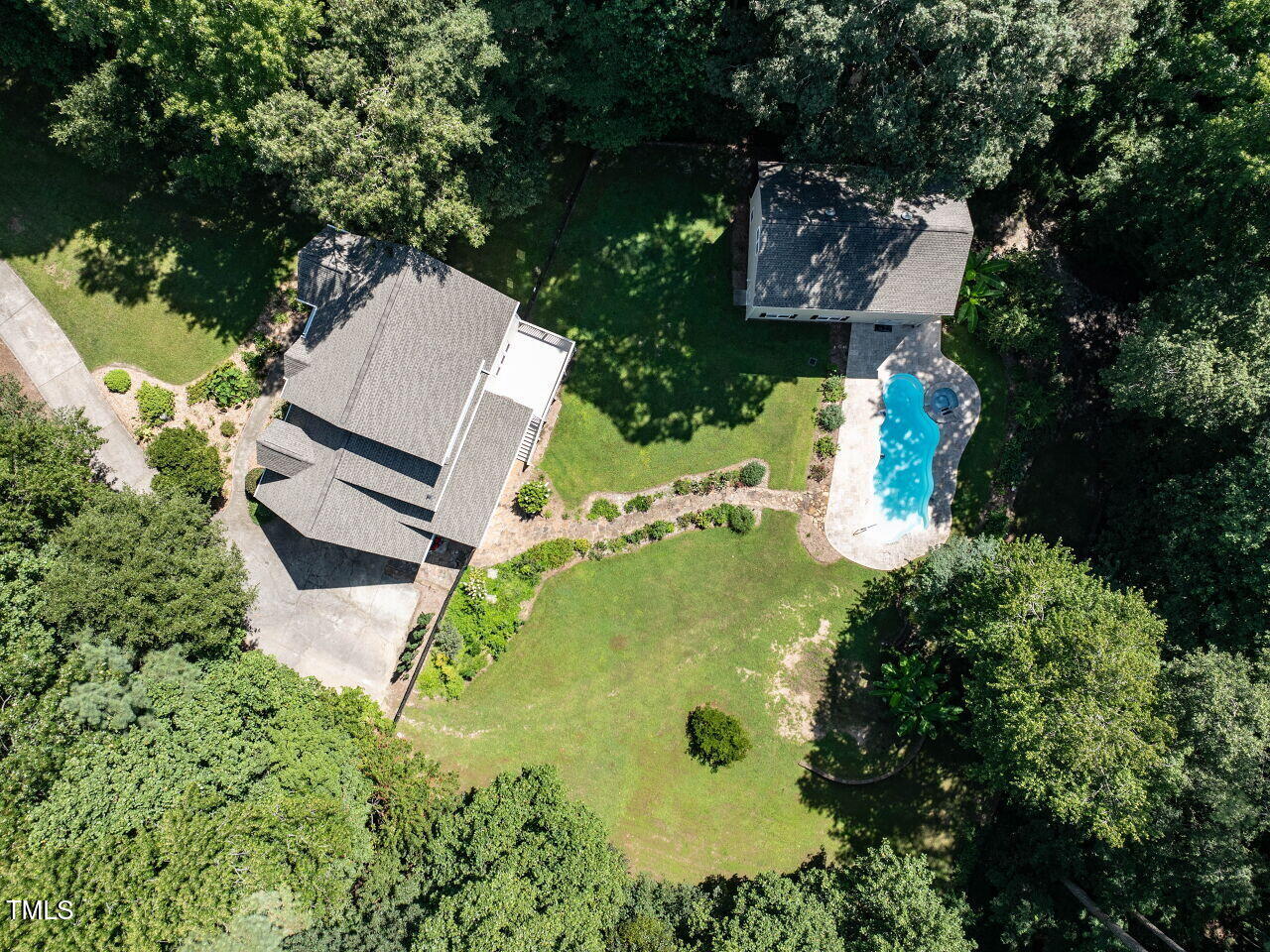 2129 Beneventum Court Raleigh, NC 27606 - Photo 55 of 96 054-1280x960-photo