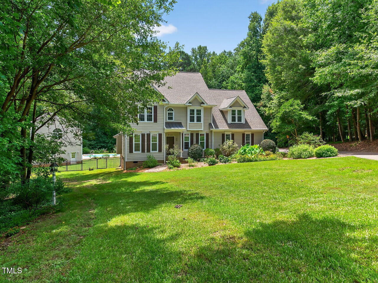 2129 Beneventum Court Raleigh, NC 27606 - Photo 4 of 96 003-1280x960-photo