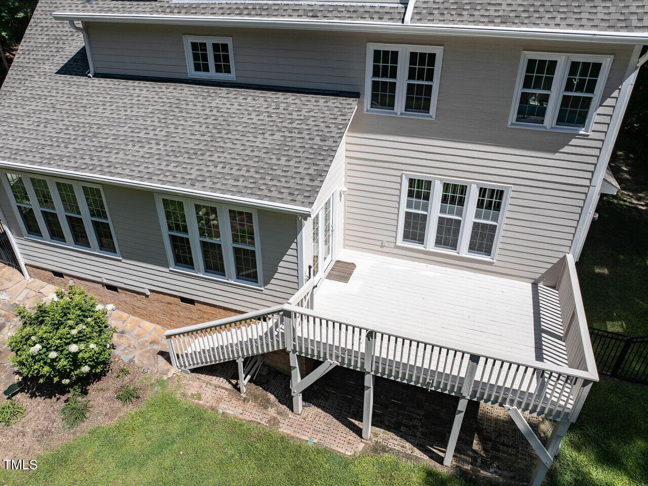 2129 Beneventum Court Raleigh, NC 27606 - Photo 66 of 96 065-1280x960-photo