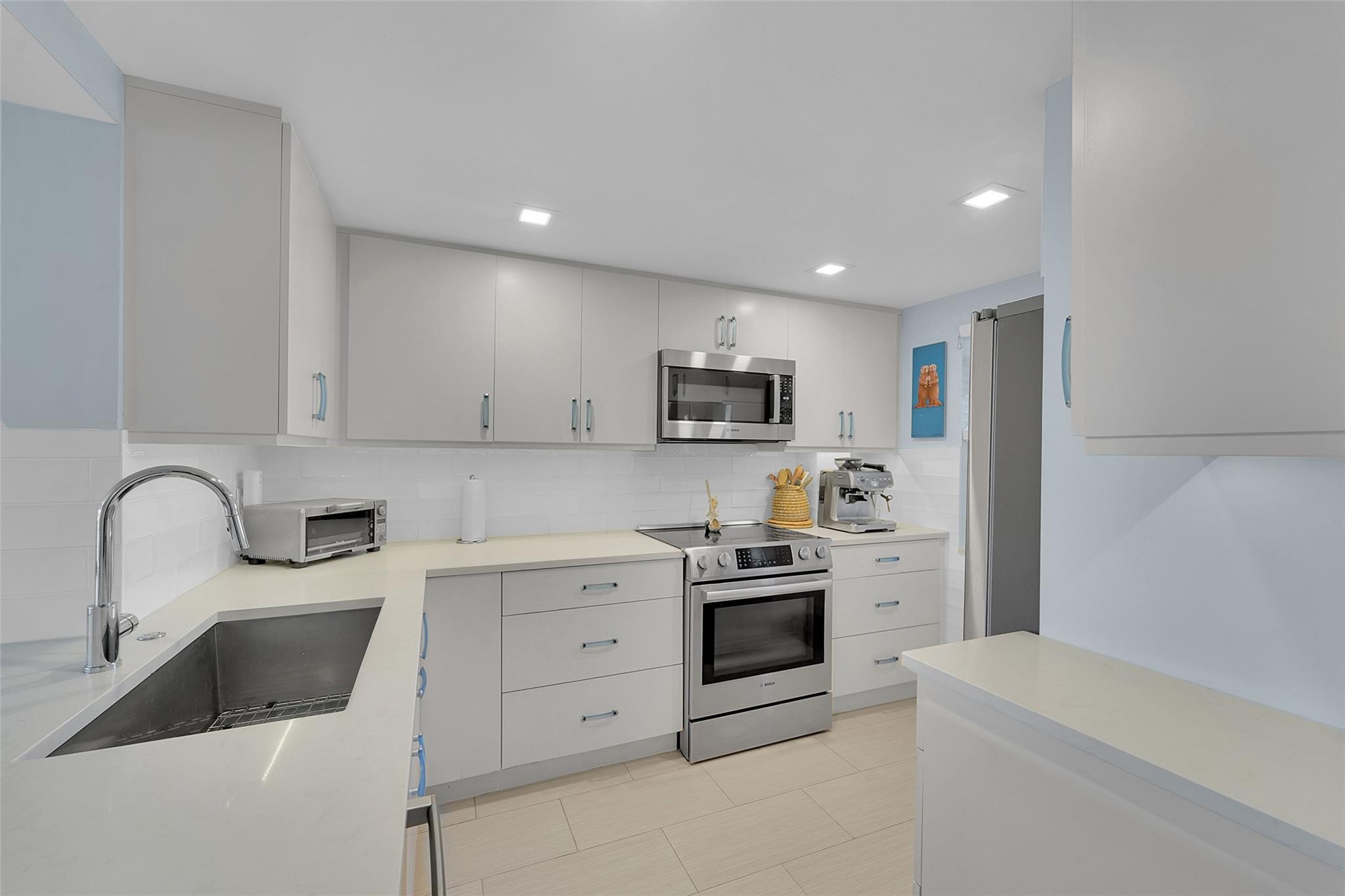 3050 Northeast 48th Court, Unit 206 Lighthouse Point, FL 33064 - Photo 14 of 68 Photo 14