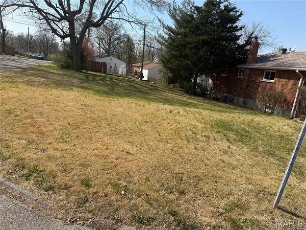 $9,300 | 4421 Picajune Avenue, St. Louis, MO 63134