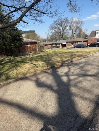 $9,300 | 4421 Picajune Avenue, St. Louis, MO 63134
