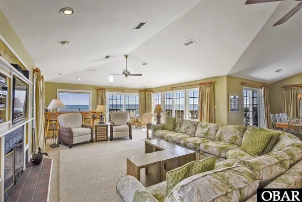 $199,000 | 143 Spinnaker Court, Unit 28, Duck, NC 27949