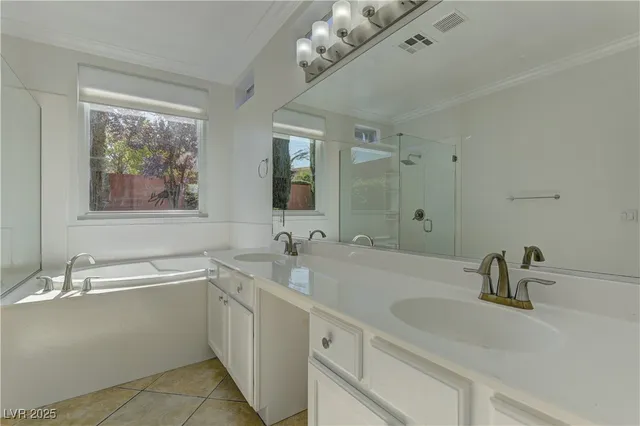 $2,595 | 10125 James Harbin Avenue, Las Vegas, NV 89129