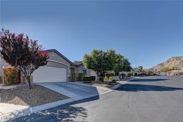 $2,595 | 10125 James Harbin Avenue, Las Vegas, NV 89129