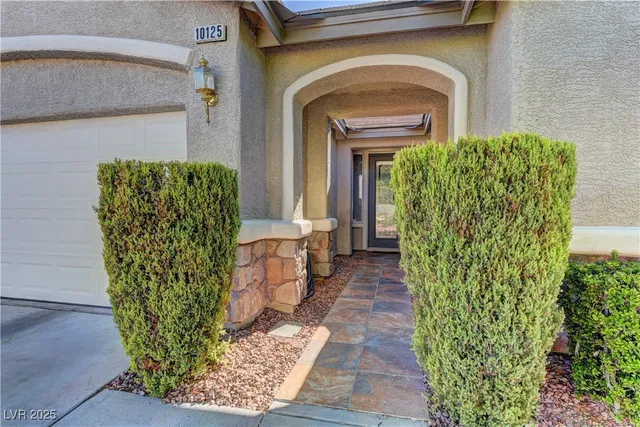 $2,595 | 10125 James Harbin Avenue, Las Vegas, NV 89129