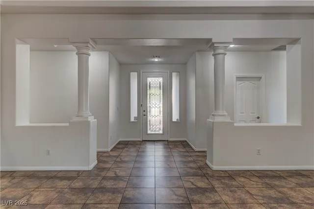 $2,595 | 10125 James Harbin Avenue, Las Vegas, NV 89129