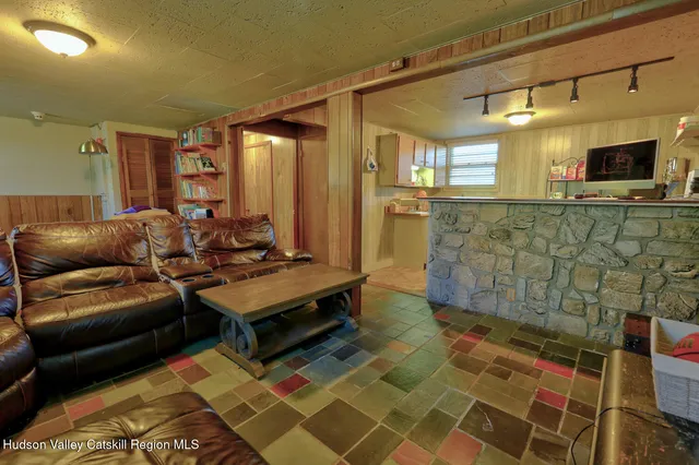 $464,900 | 31 Yellow City Road, Amenia, NY 12501