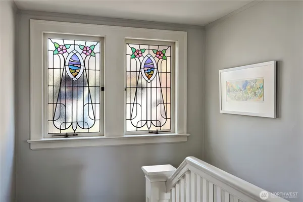 $1,950,000 | 901 11th Avenue East, Seattle, WA 98102