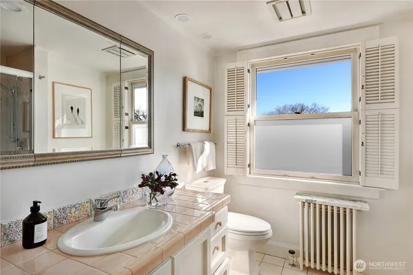 $1,950,000 | 901 11th Avenue East, Seattle, WA 98102