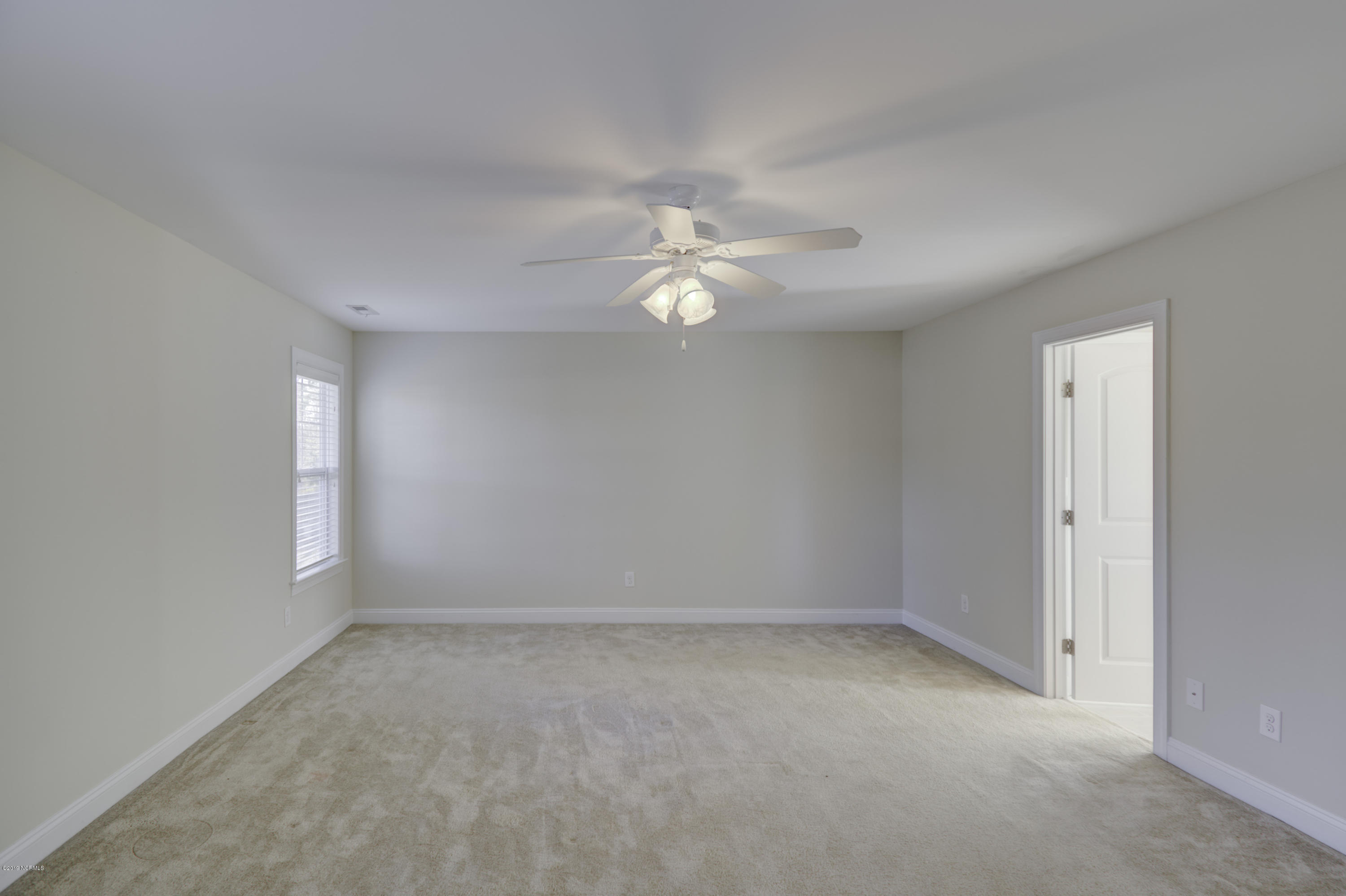 131 Saint Road Richlands, NC 28574 - Photo 24 of 47 KSP_4291_2_3_4_5_6_7_Interior 2