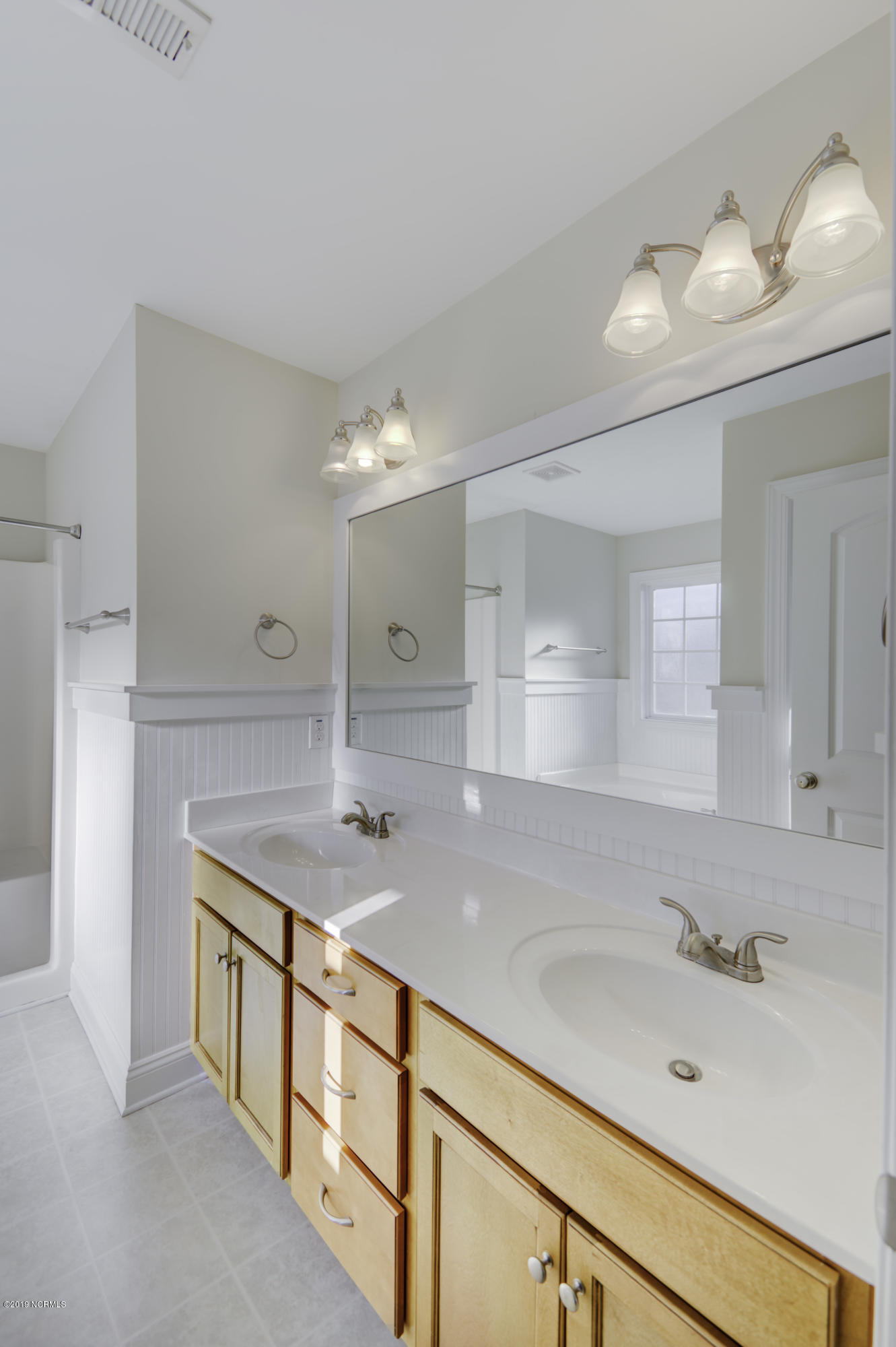 131 Saint Road Richlands, NC 28574 - Photo 28 of 47 KSP_4326_27_28_29_30_31_32_Interior 2