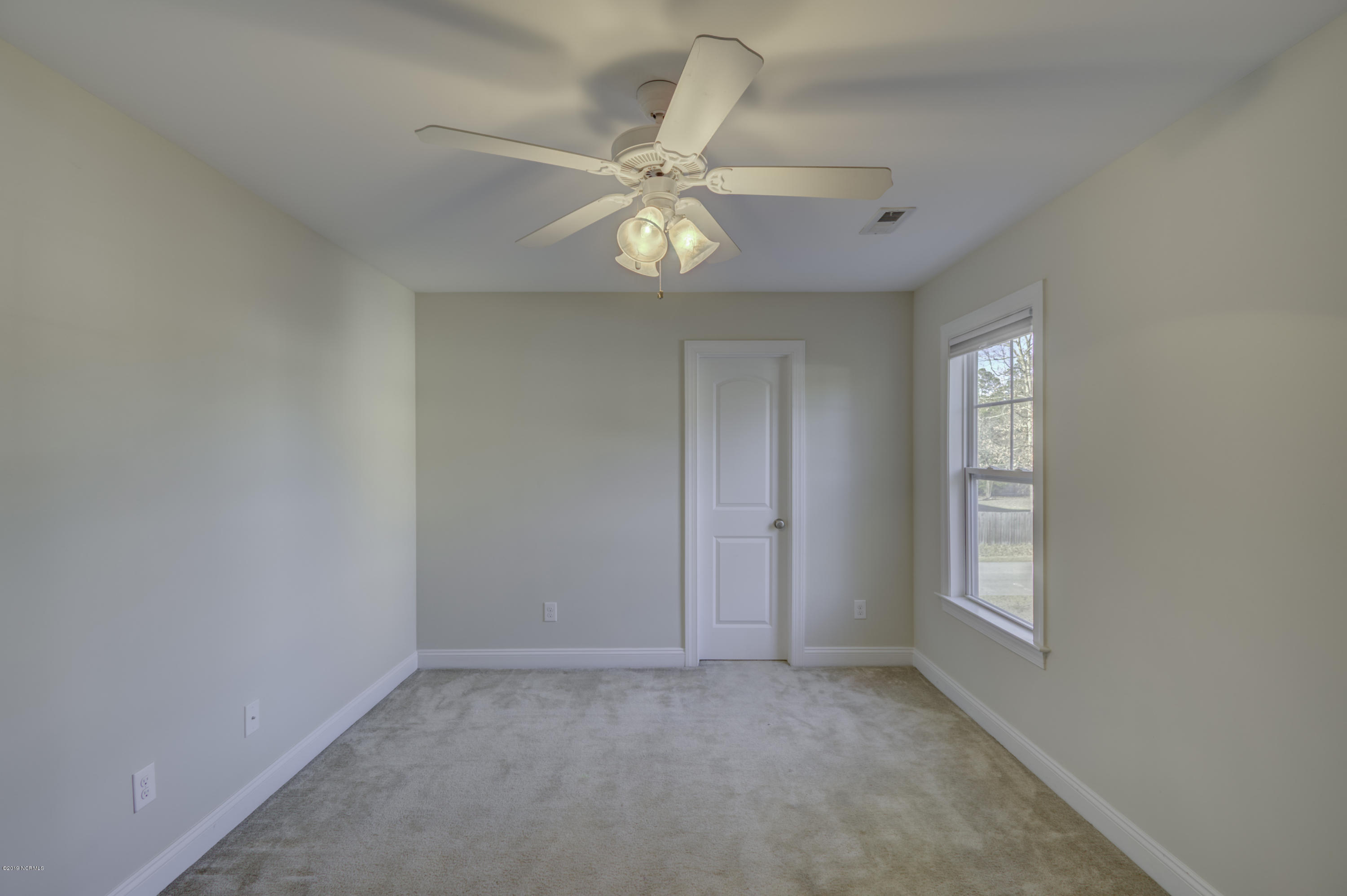 131 Saint Road Richlands, NC 28574 - Photo 36 of 47 KSP_4438_39_40_41_42_43_44_Interior 2