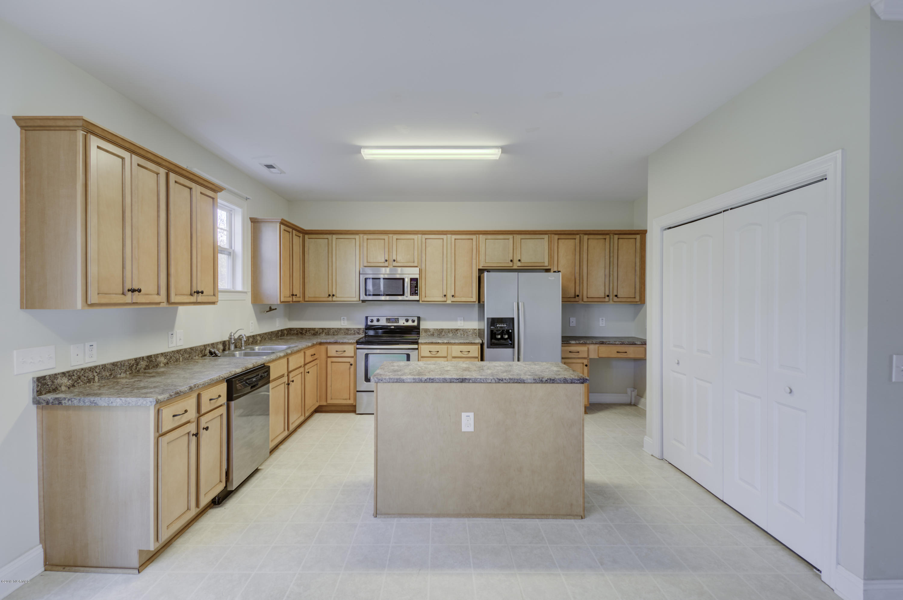 131 Saint Road Richlands, NC 28574 - Photo 10 of 47 KSP_4599_600_601_602_603_604_605_Interio
