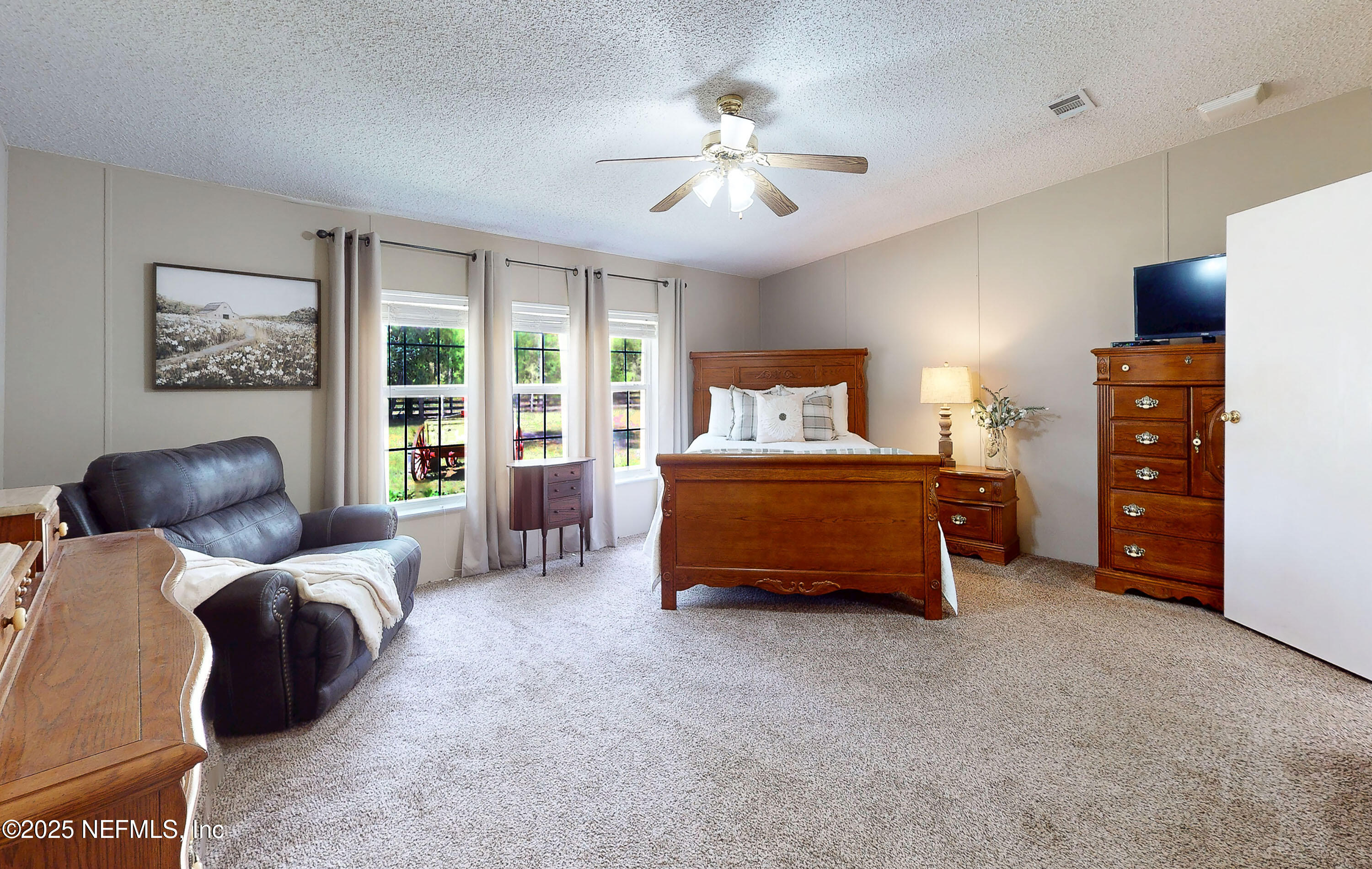 1357 Starling Road Middleburg, FL 32068 - Photo 17 of 46 Owners Bedroom
