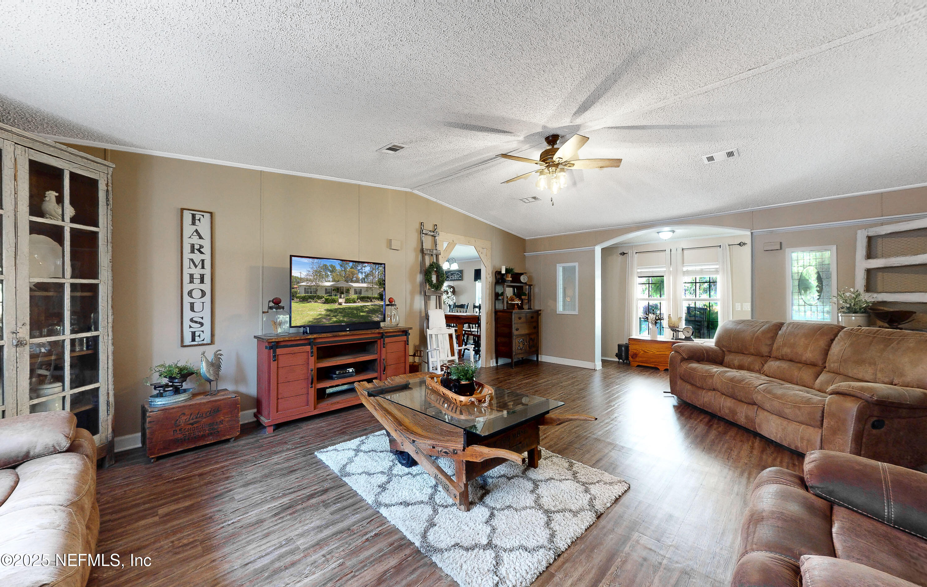 1357 Starling Road Middleburg, FL 32068 - Photo 5 of 46 Living Room