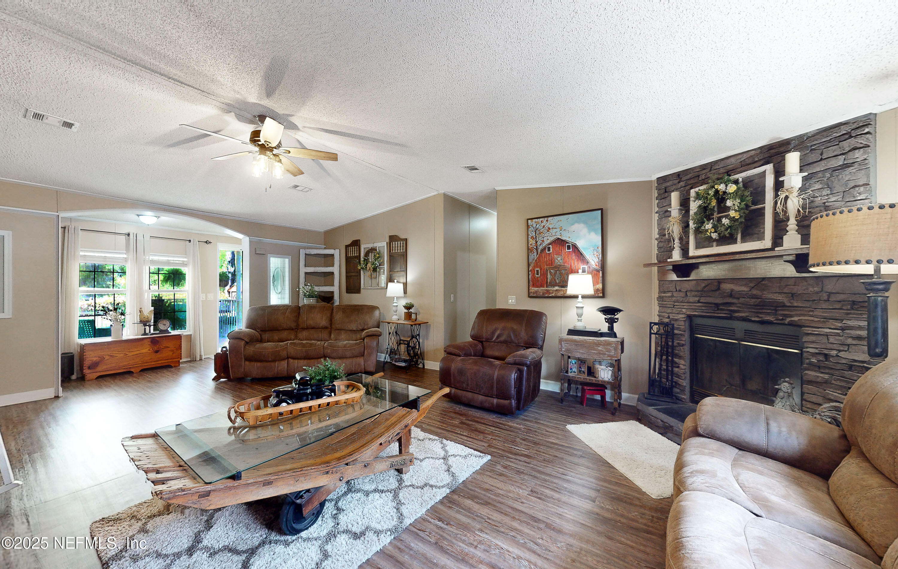 1357 Starling Road Middleburg, FL 32068 - Photo 8 of 46 Living Room