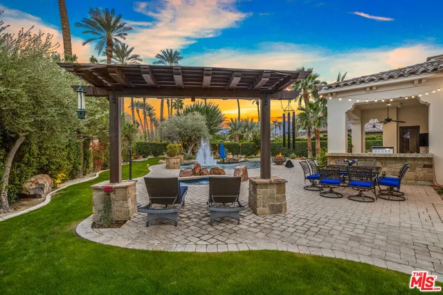 a view of outdoor space yard and patio