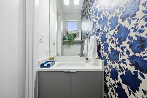 $575,000 | 5015 Manett Street, Unit 104, Dallas, TX 75206