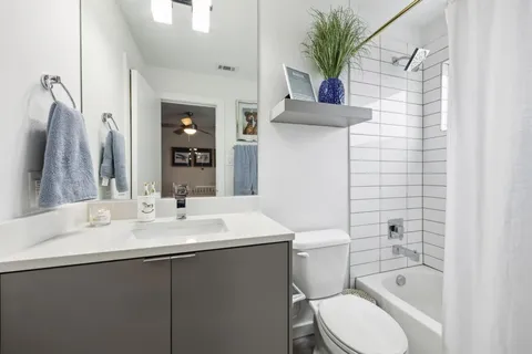 $575,000 | 5015 Manett Street, Unit 104, Dallas, TX 75206