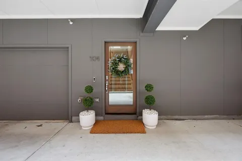 $575,000 | 5015 Manett Street, Unit 104, Dallas, TX 75206