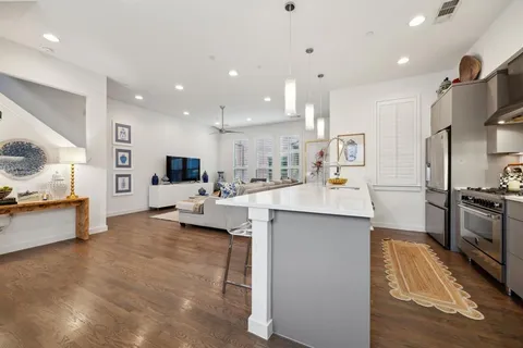 $575,000 | 5015 Manett Street, Unit 104, Dallas, TX 75206