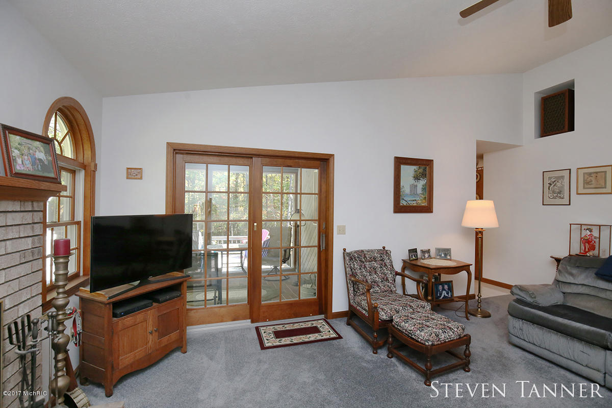 299 East Pakes Road Stanton, MI 48888 - Photo 5 of 28 IMG_2994