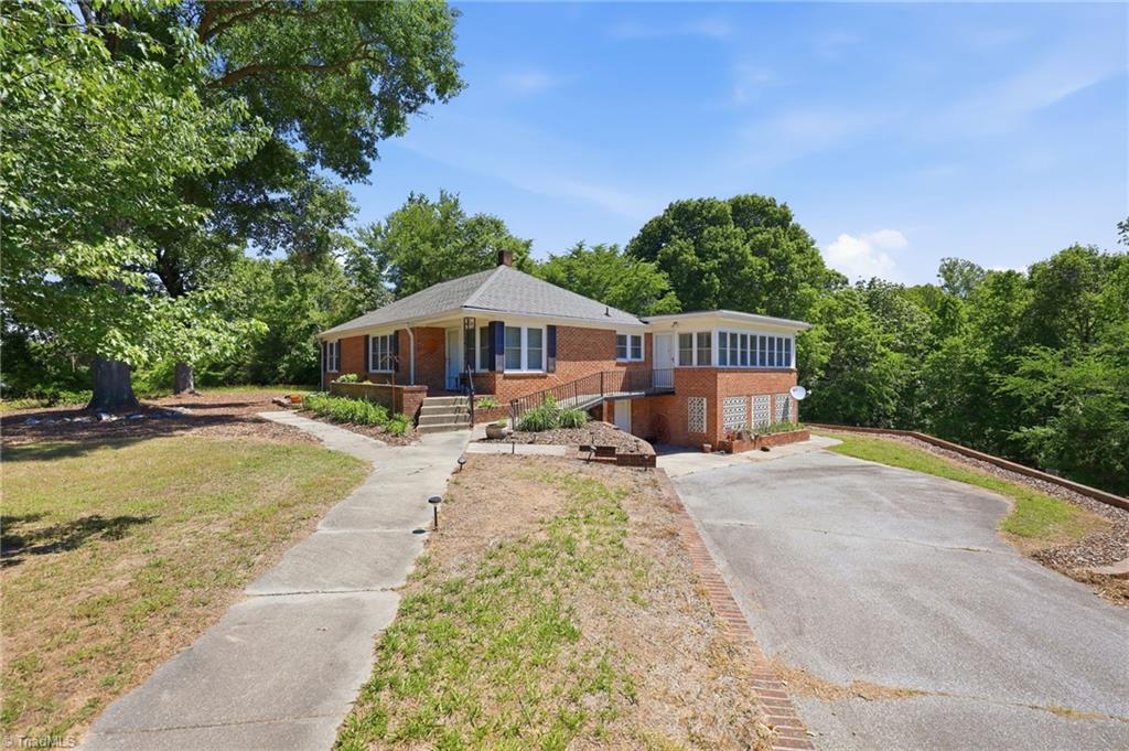 723 Haynes Road Thomasville, NC 27360 - Photo 8 of 47