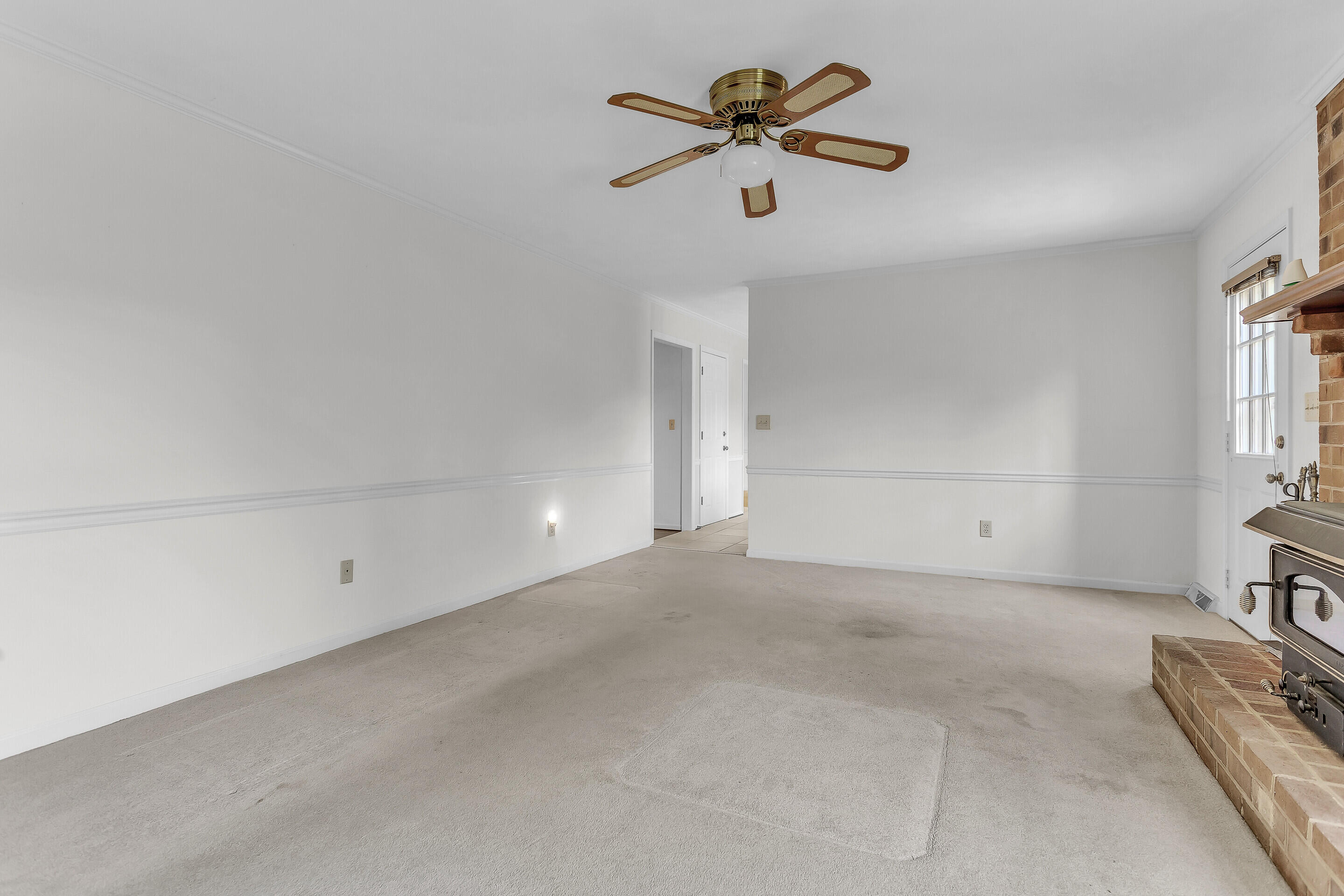 4909 Huntridge Road Roanoke, VA 24012 - Photo 11 of 32 14_4909_Huntridge_Rd14_mls