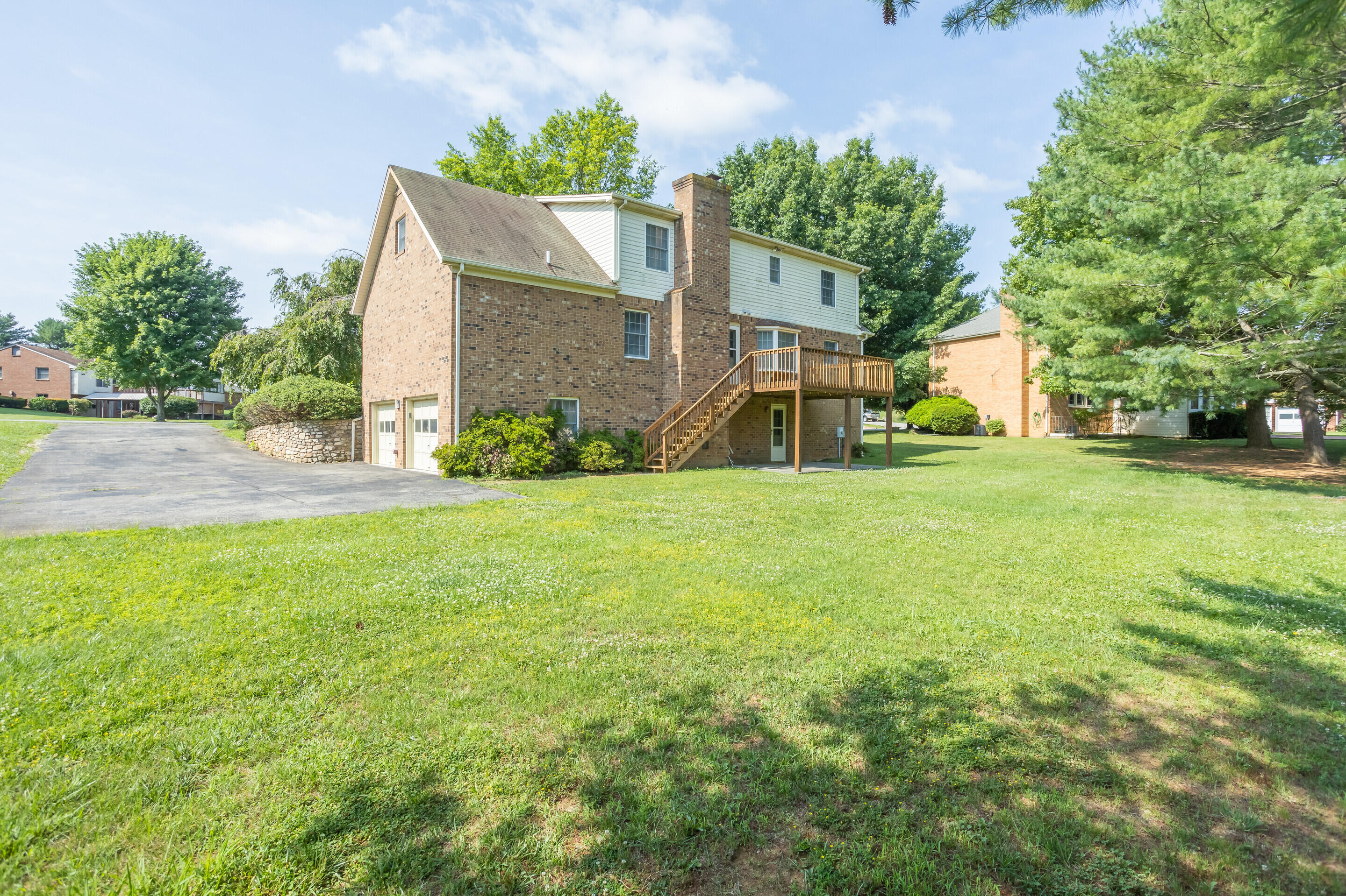 4909 Huntridge Road Roanoke, VA 24012 - Photo 28 of 32 33_4909_Huntridge_Rd33_mls