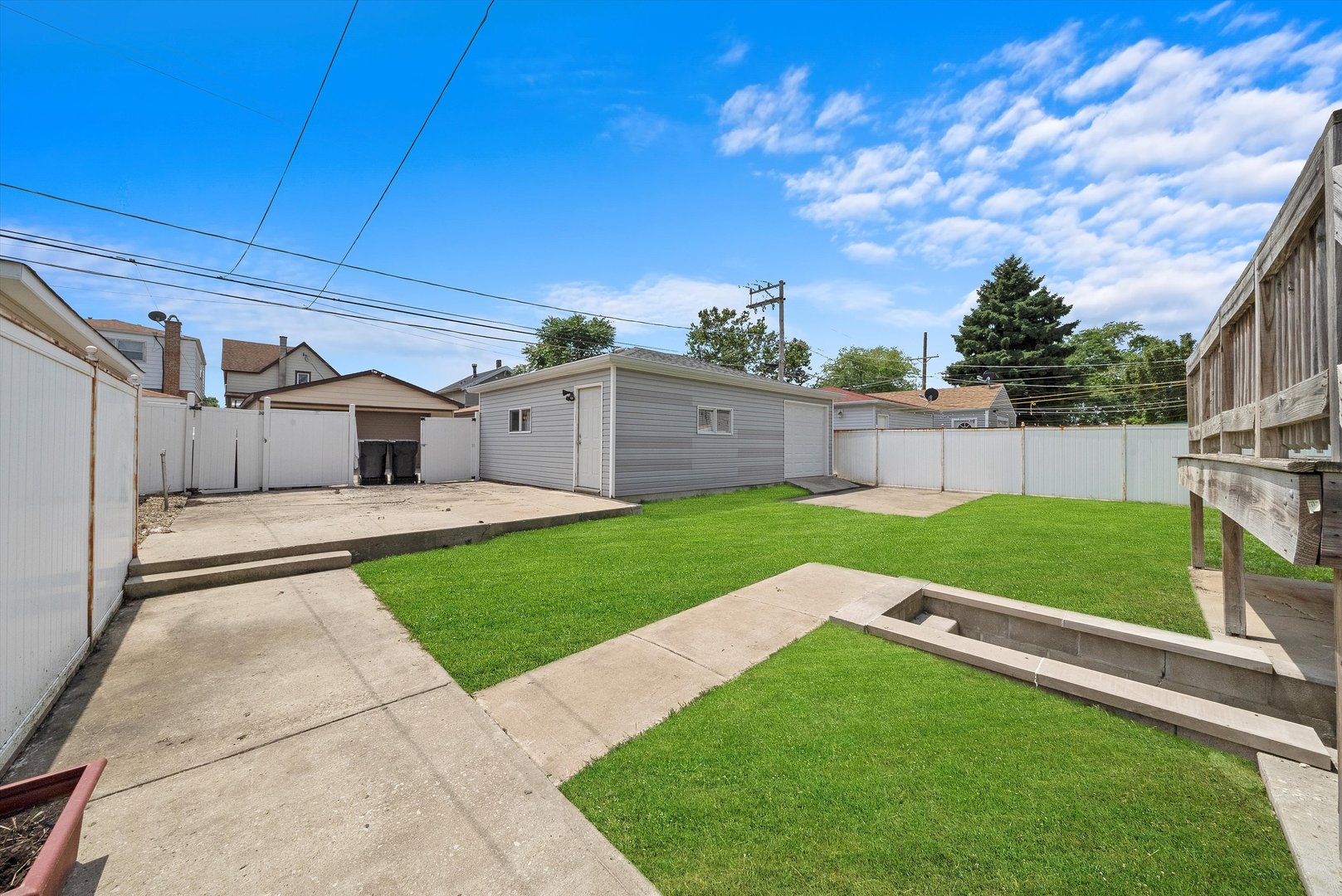3343 West 59th Place, Unit 2 Chicago, IL 60629 - Photo 10 of 10 a house view with garden space