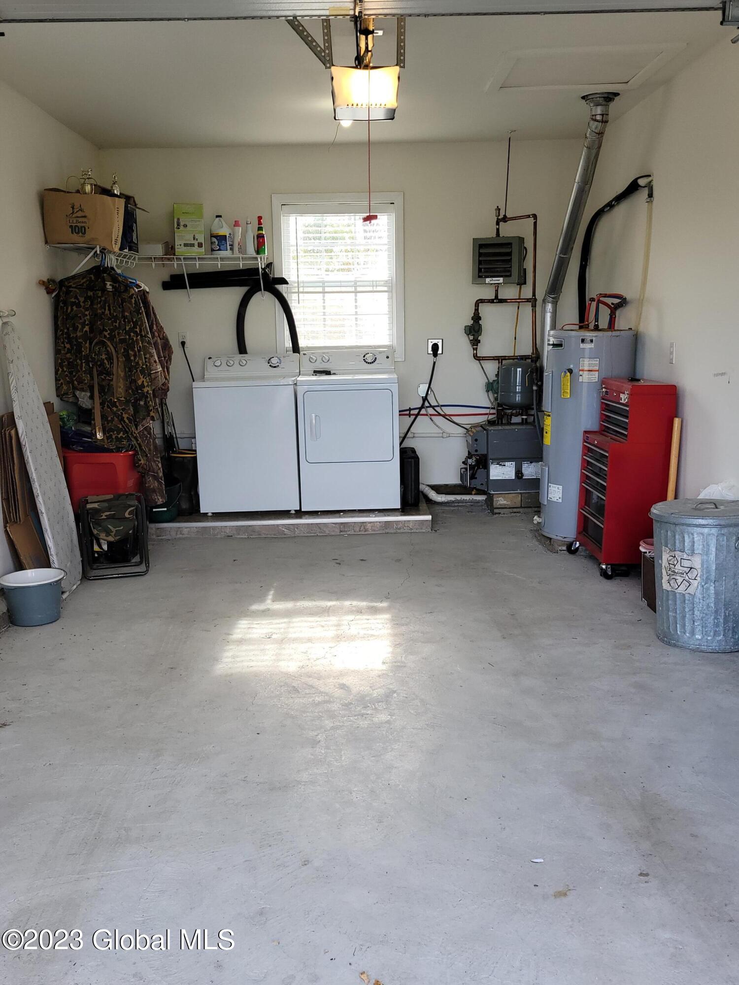 618 Boght Road Colonie, NY 12047 - Photo 15 of 15 Garage