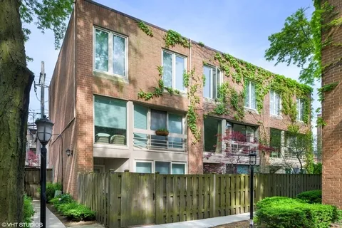 $1,100,000 | 1820 North Dayton Street, Unit B, Chicago, IL 60614
