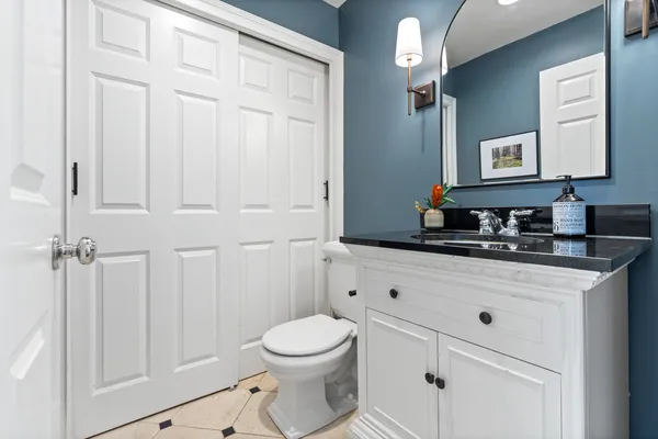 $1,100,000 | 1820 North Dayton Street, Unit B, Chicago, IL 60614