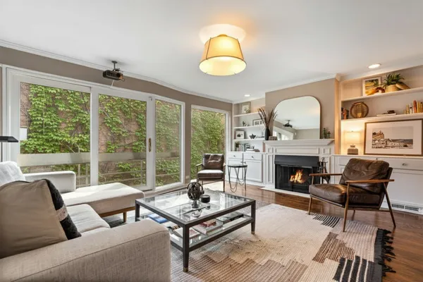 $1,100,000 | 1820 North Dayton Street, Unit B, Chicago, IL 60614