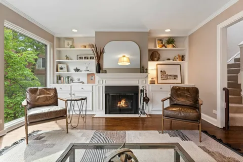 $1,100,000 | 1820 North Dayton Street, Unit B, Chicago, IL 60614