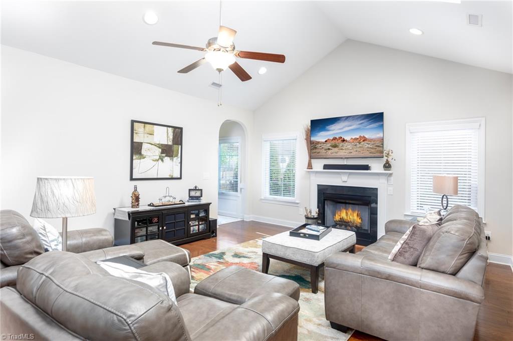 664 Nikyle Circle High Point, NC 27265 - Photo 2 of 18 Gallery Image 2