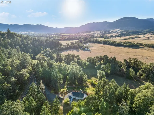$649,000 | 6841 Oak Hill Road, Roseburg, OR 97471