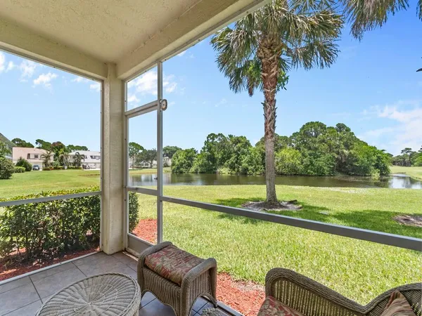 $1,950 | 4210 Gator Trace Avenue, Unit B, Fort Pierce, FL 34982