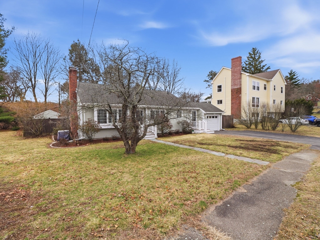 17 Daley Street Needham, MA 02494 - Photo 2 of 40